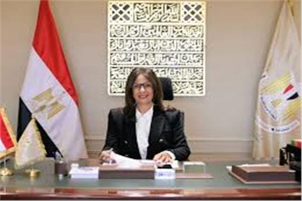 د. جيهان زكي وزيرة الثقافة